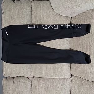 NIKE Leggings